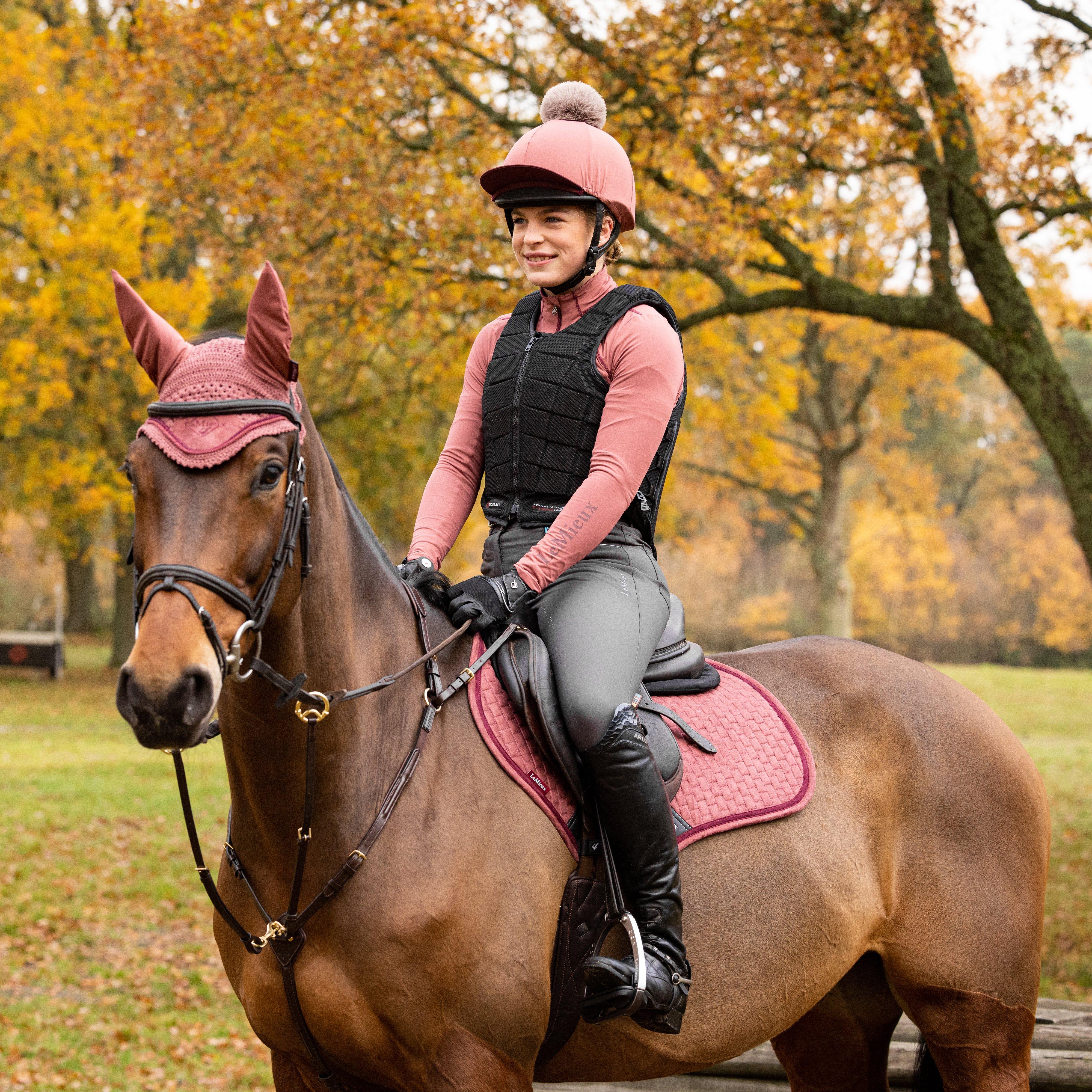 Classique Suede Close Contact Saddle Pad Orchid