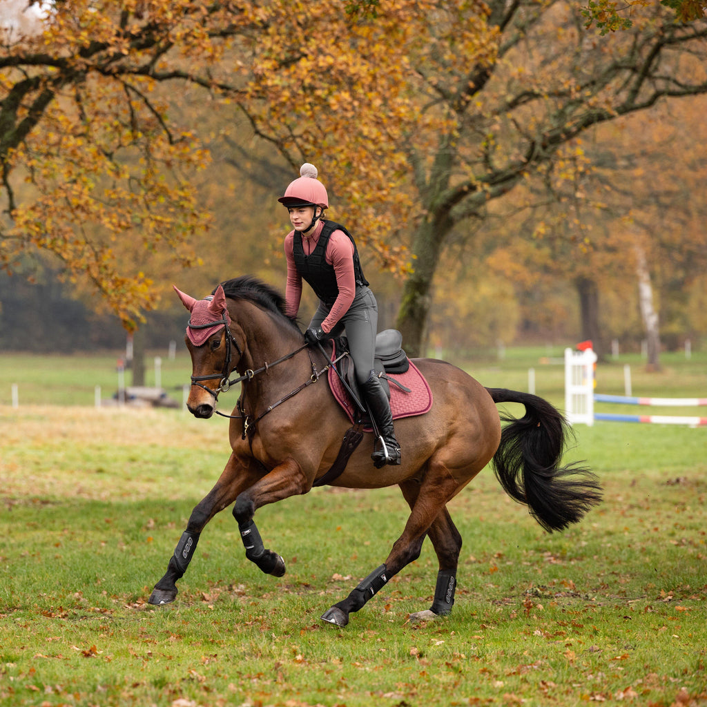 Classique Suede Close Contact Saddle Pad Orchid