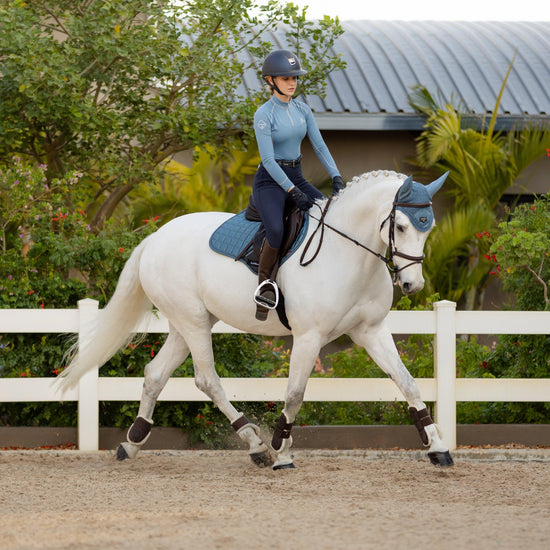 Loire Classic Close Contact Saddle Pad Ice Blue