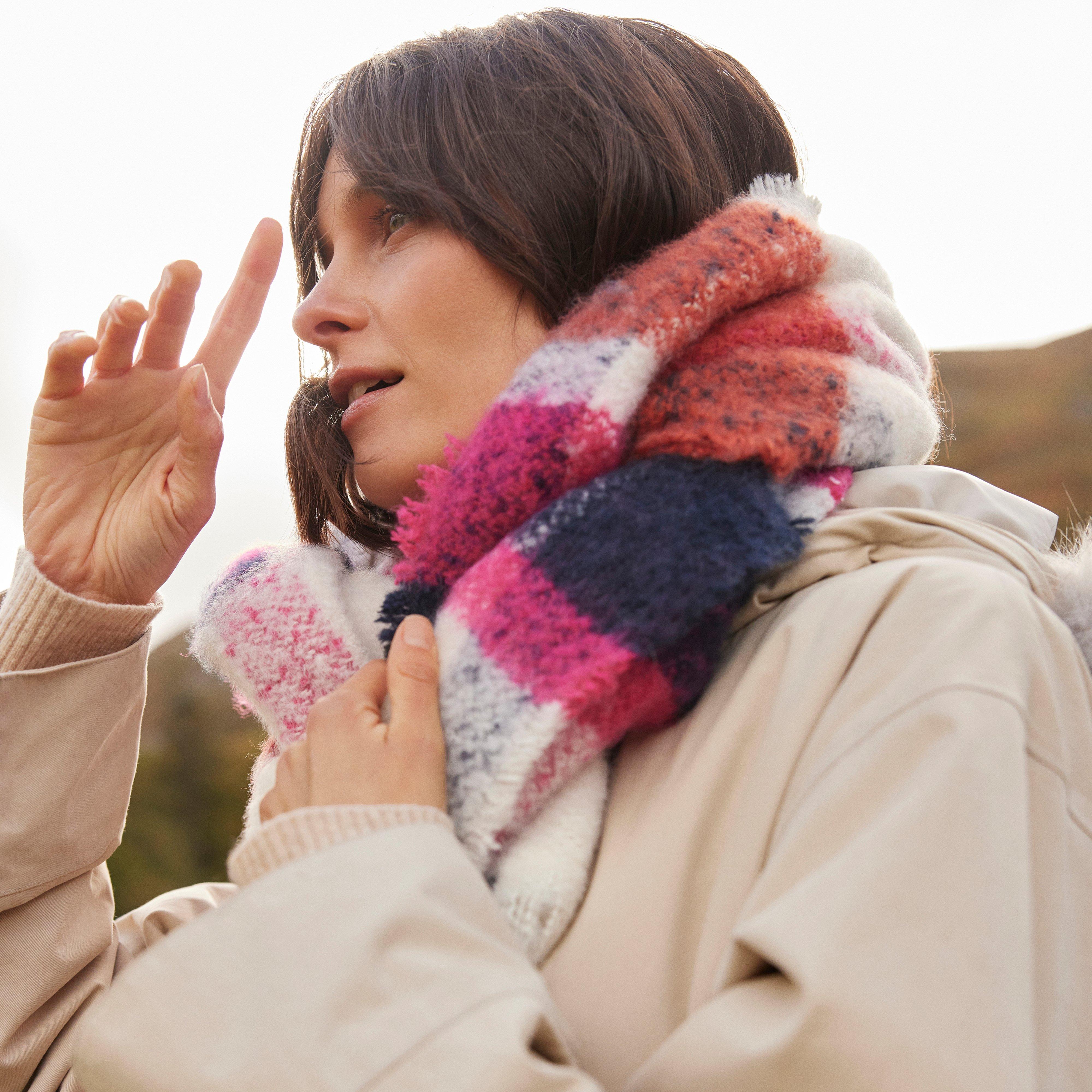 Womens Vintage Winter Plaid Scarf Pink Dahlia