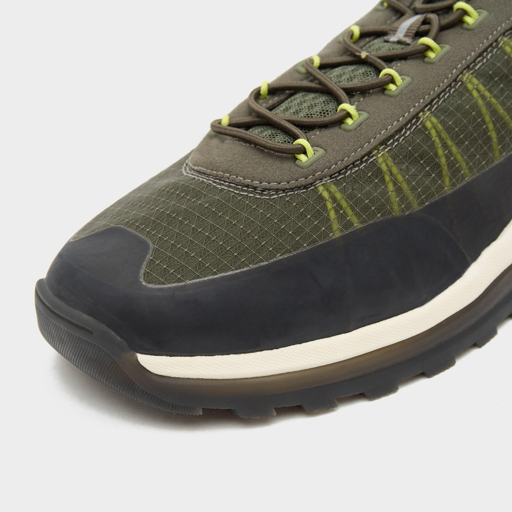Mens Travel Trainer Green