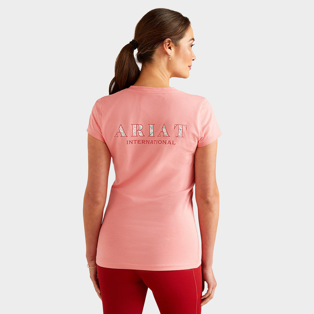 Womens Petal Font T-Shirt Flamingo Pulme