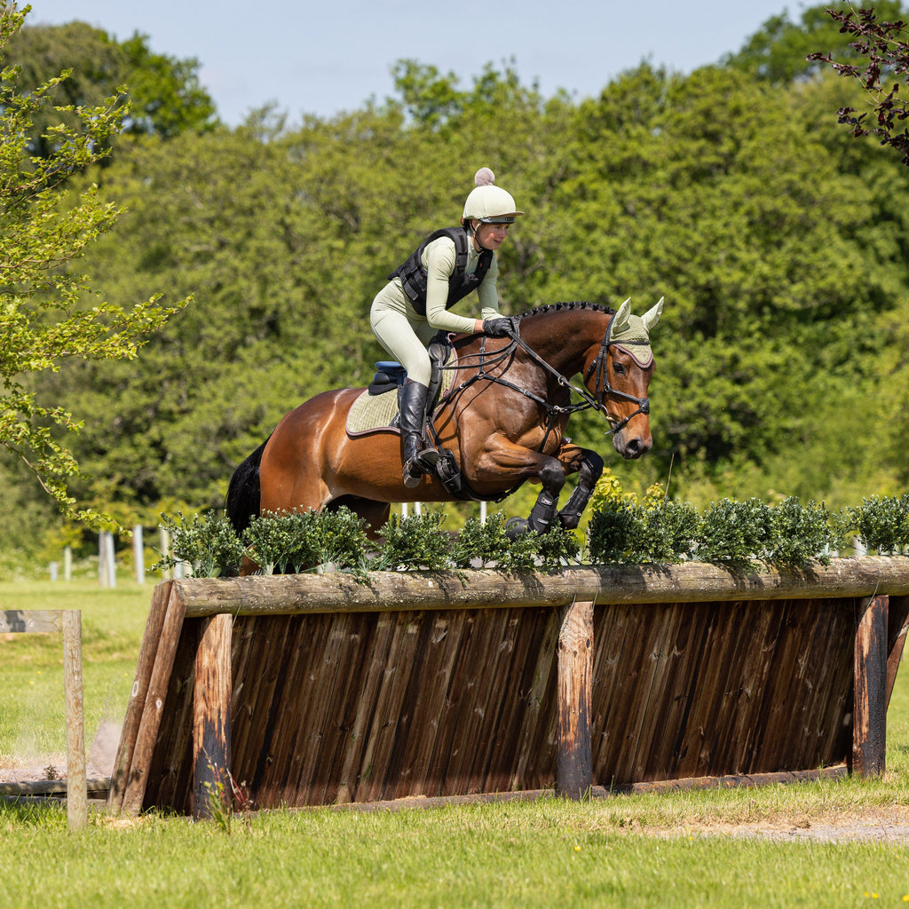 Suede Close Contact Saddle Pad Fern