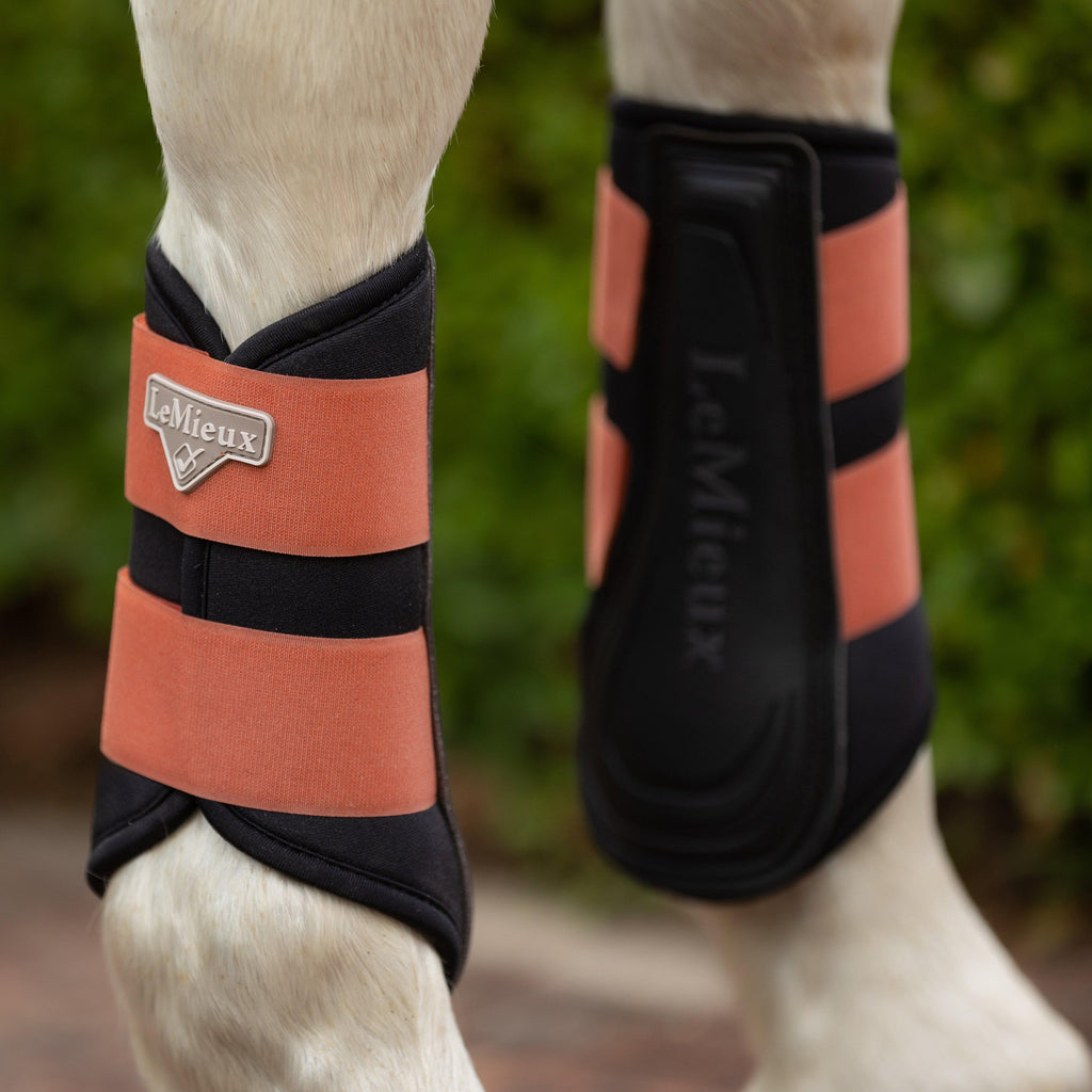 Grafter Brushing Boots Apricot