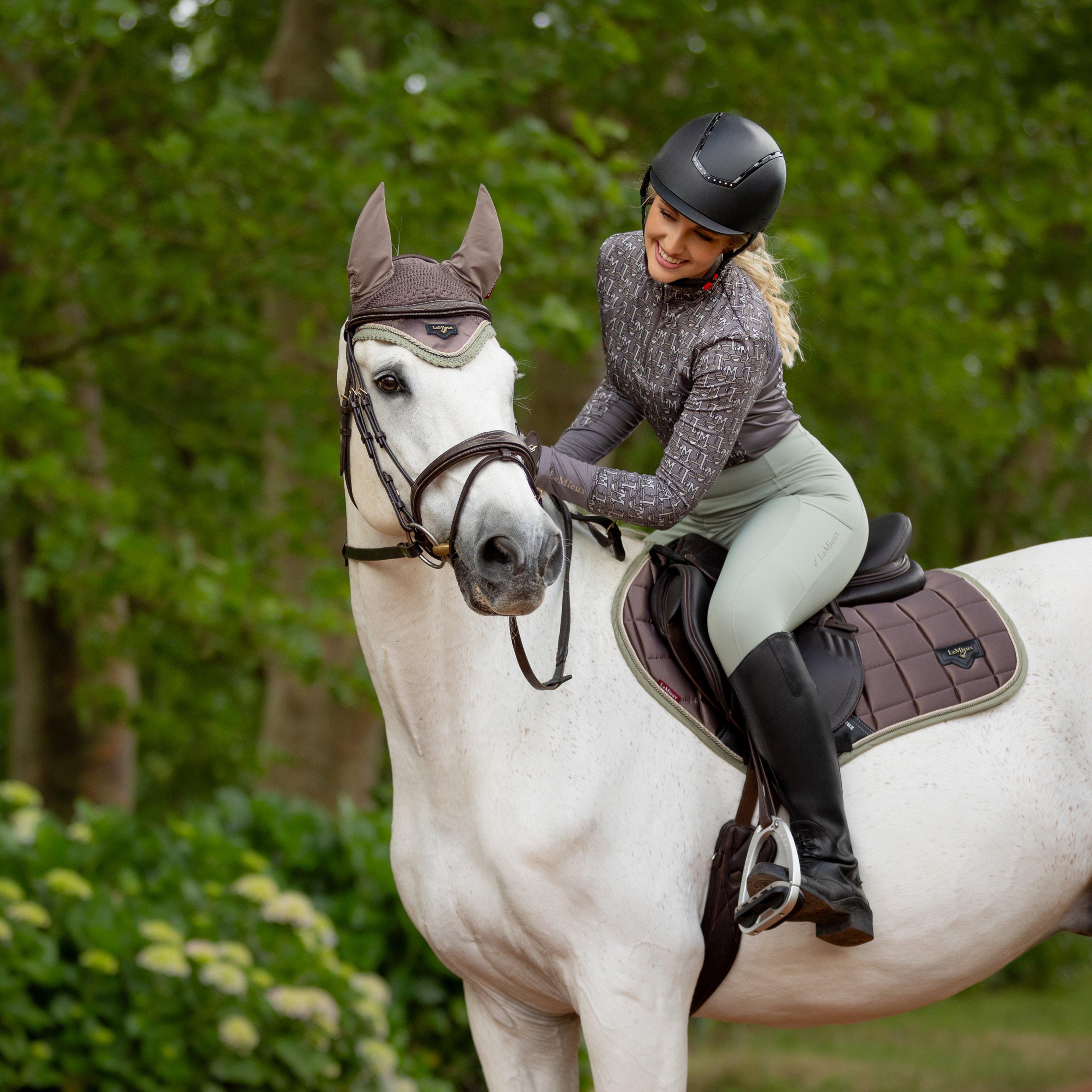 Loire Classic Close Contact Saddle Pad Walnut