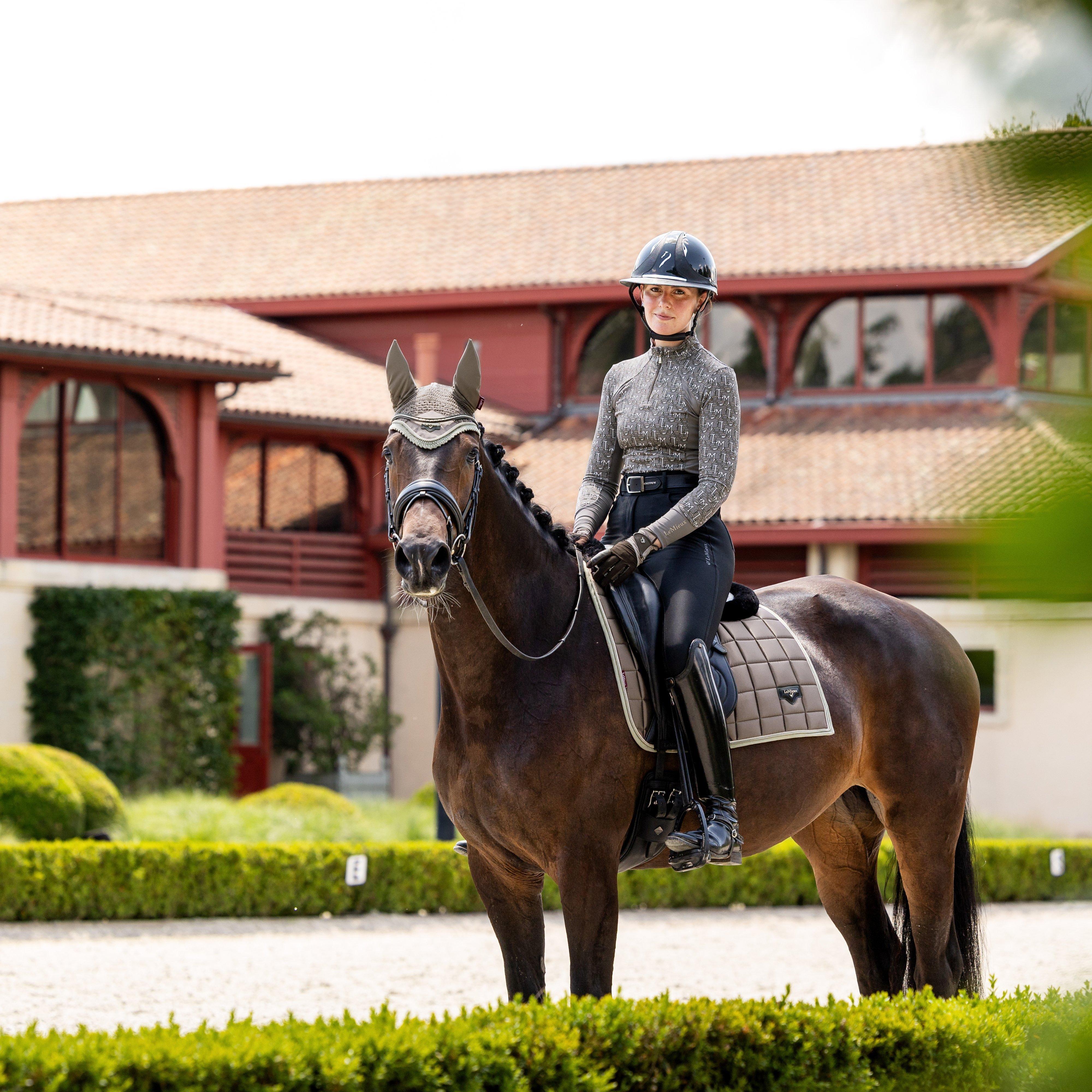 Loire Fly Veil Walnut