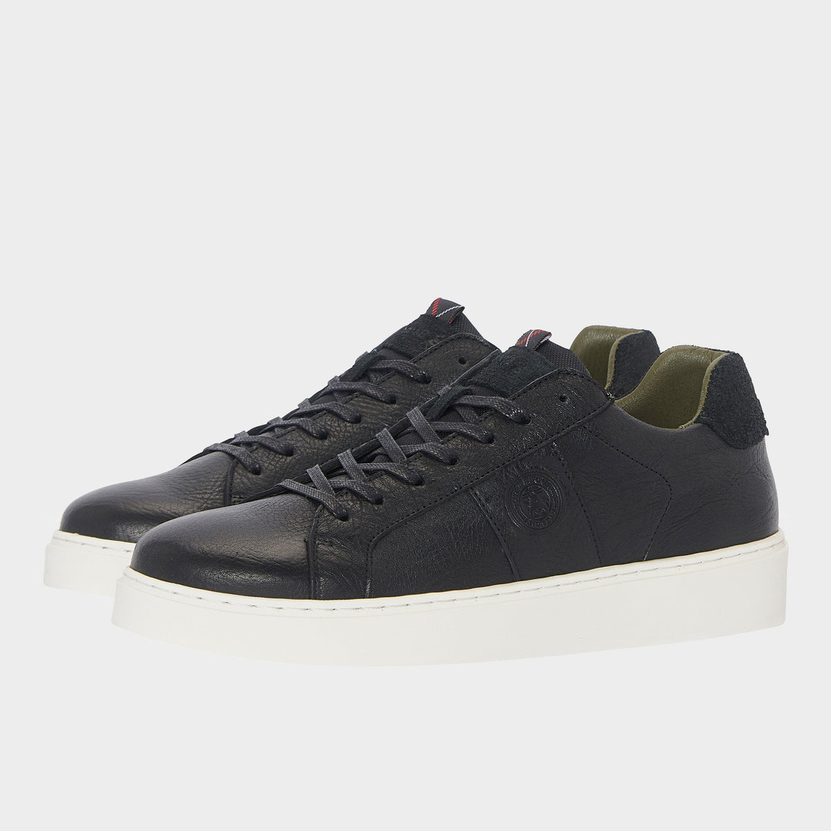 Mens Pointing Sneaker Black