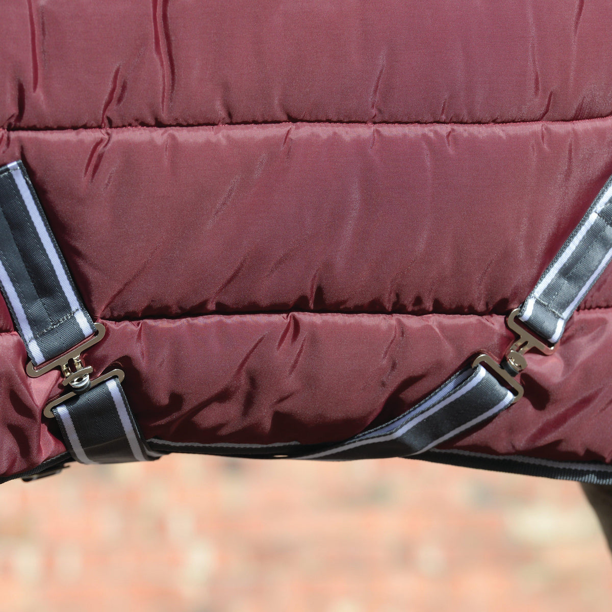 ComFiTec 210D Channel Quilt 250g Medium Weight Combo Neck Stable Rug Maroon/Grey/White