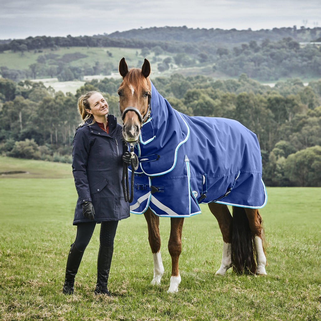 ComFiTec Ultra Hardi Detach-A-Neck 220g Mediumweight Turnout Rug Blue/Bright Blue/White