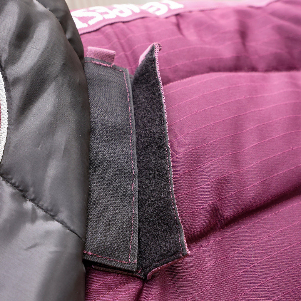 Tempest Original 300g Heavyweight Detach-A-Neck Stable Rug Burgundy