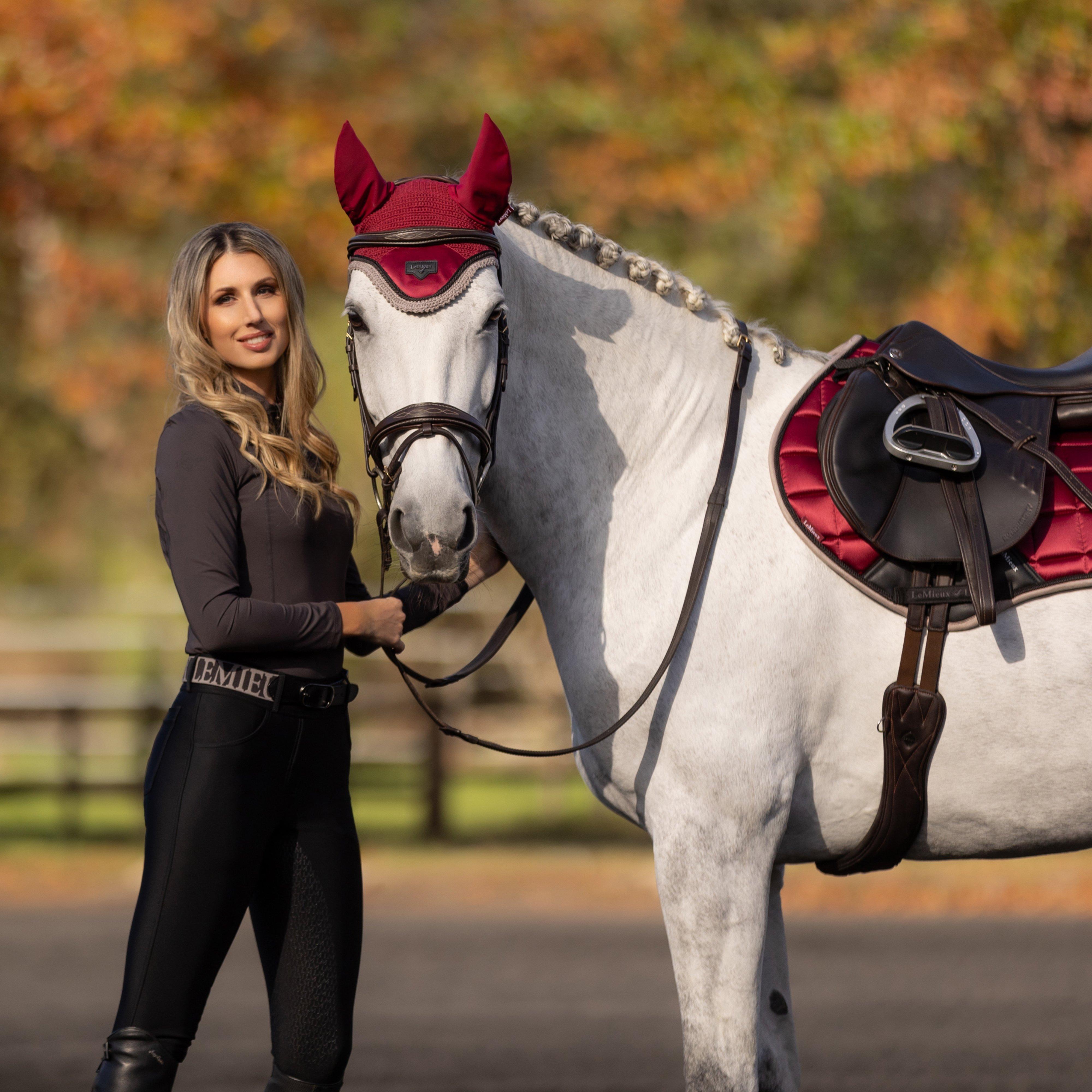 Loire Classic Close Contact Square Saddle Pad Ember