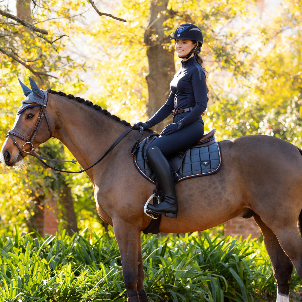 Loire Classic Close Contact Square Saddle Pad Petrol