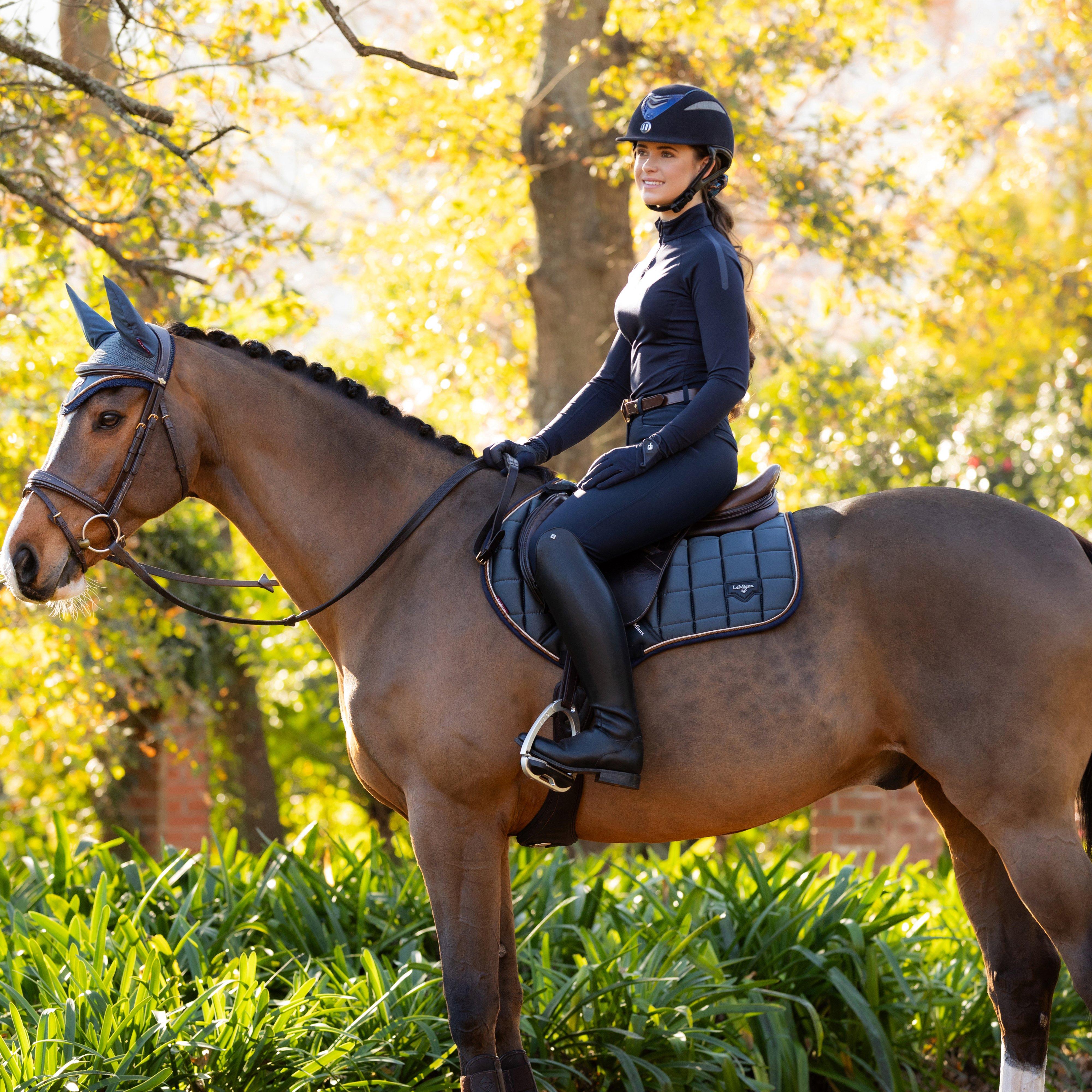 Loire Classic Close Contact Square Saddle Pad Petrol