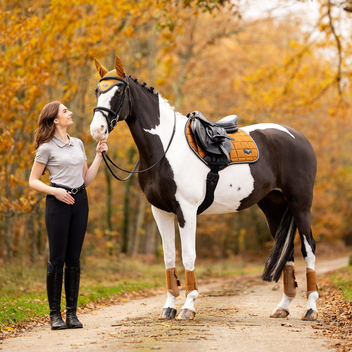Loire Classic Close Contact Square Saddle Pad Ginger
