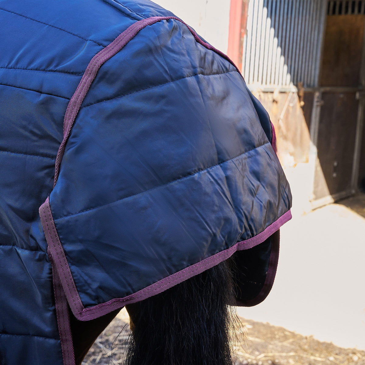 Original 100g Combo Neck Stable Rug Black/Wine