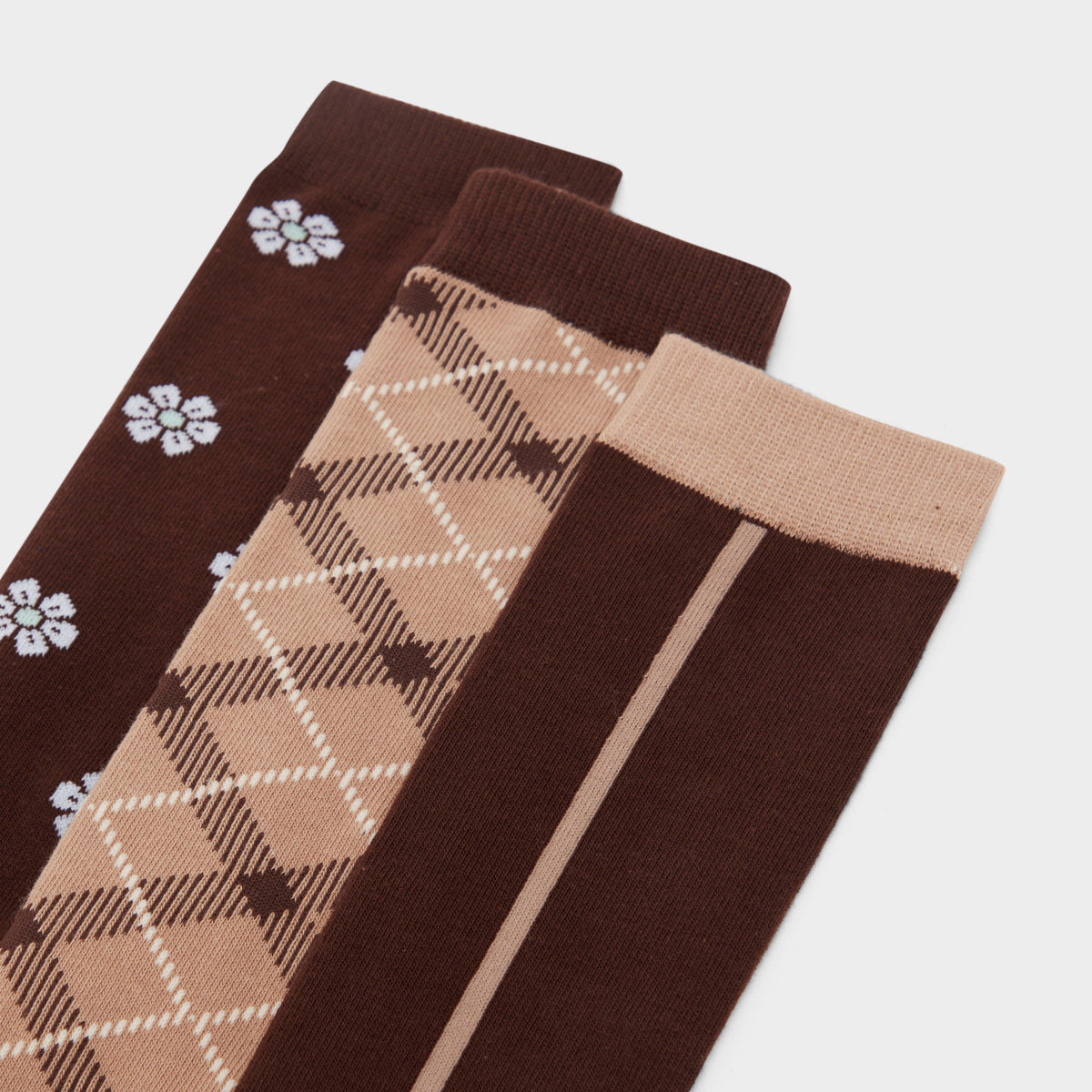 Adults 3 Pack Socks Classic Neutral