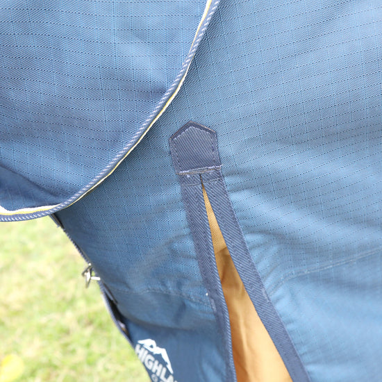 Highlander Plus Lite 0g Standard Neck Turnout Rug Navy
