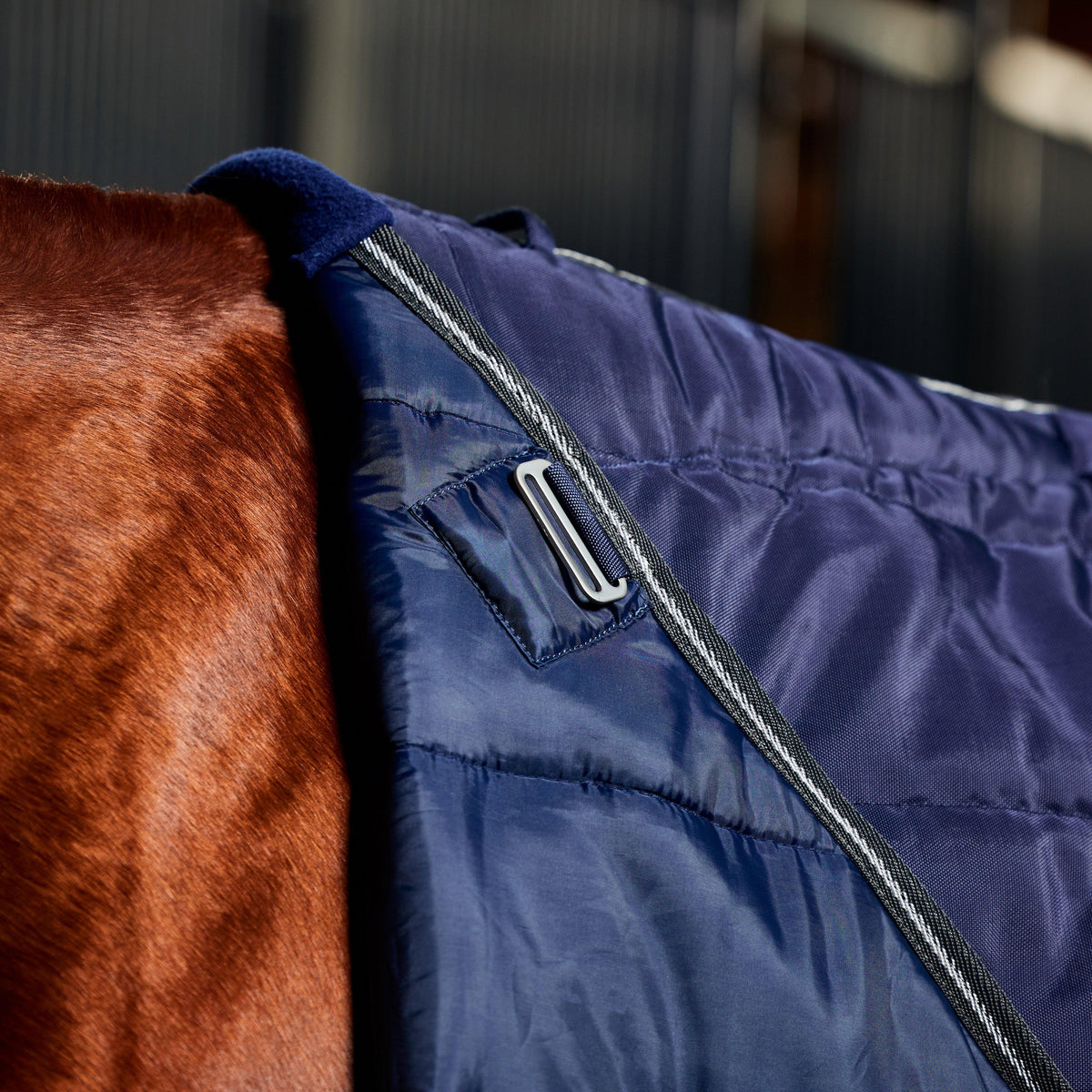 ComFiTec PP Channel Quilt Stable Detach-A-Neck 220G Navy