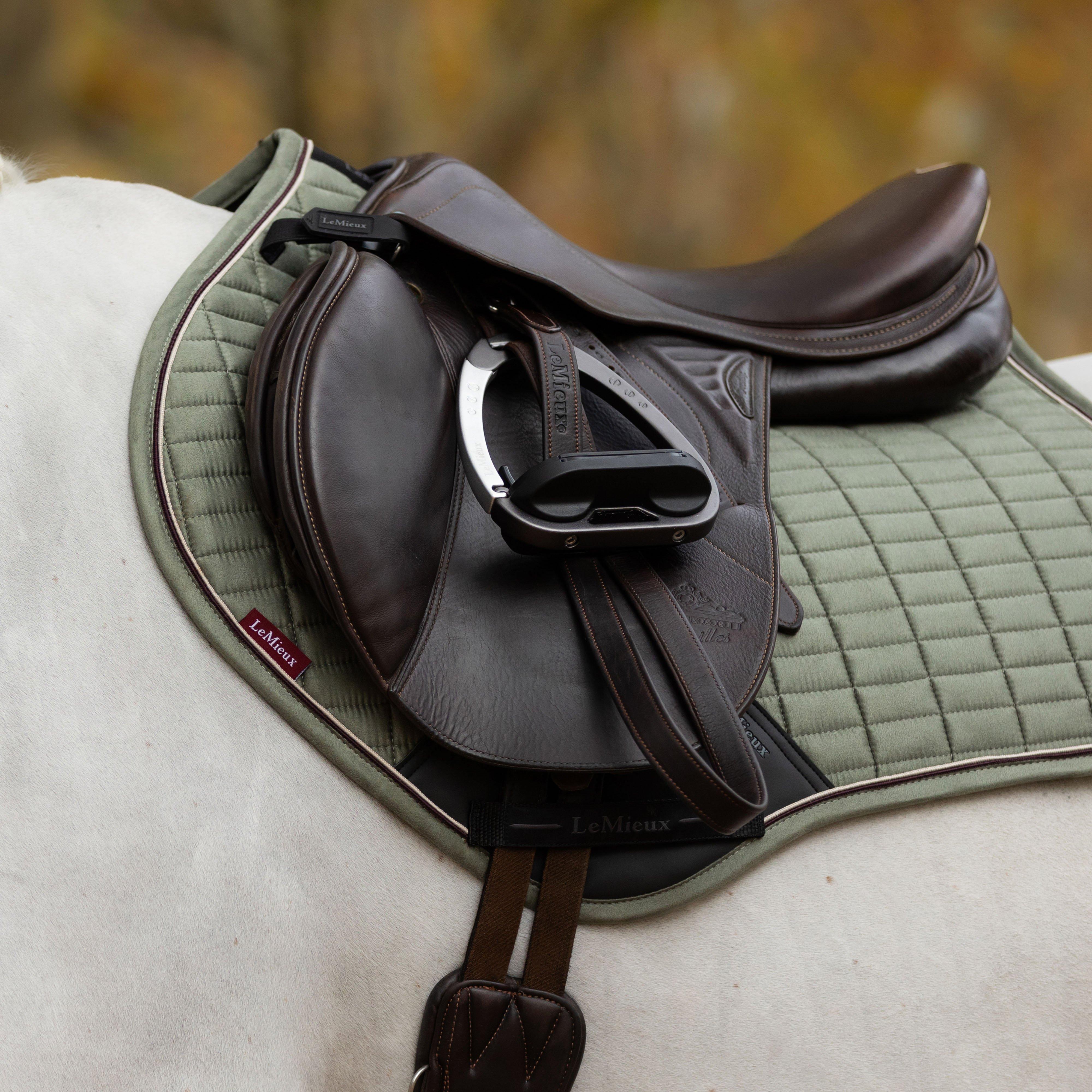Suede Close Contact Saddle Pad Rosemary