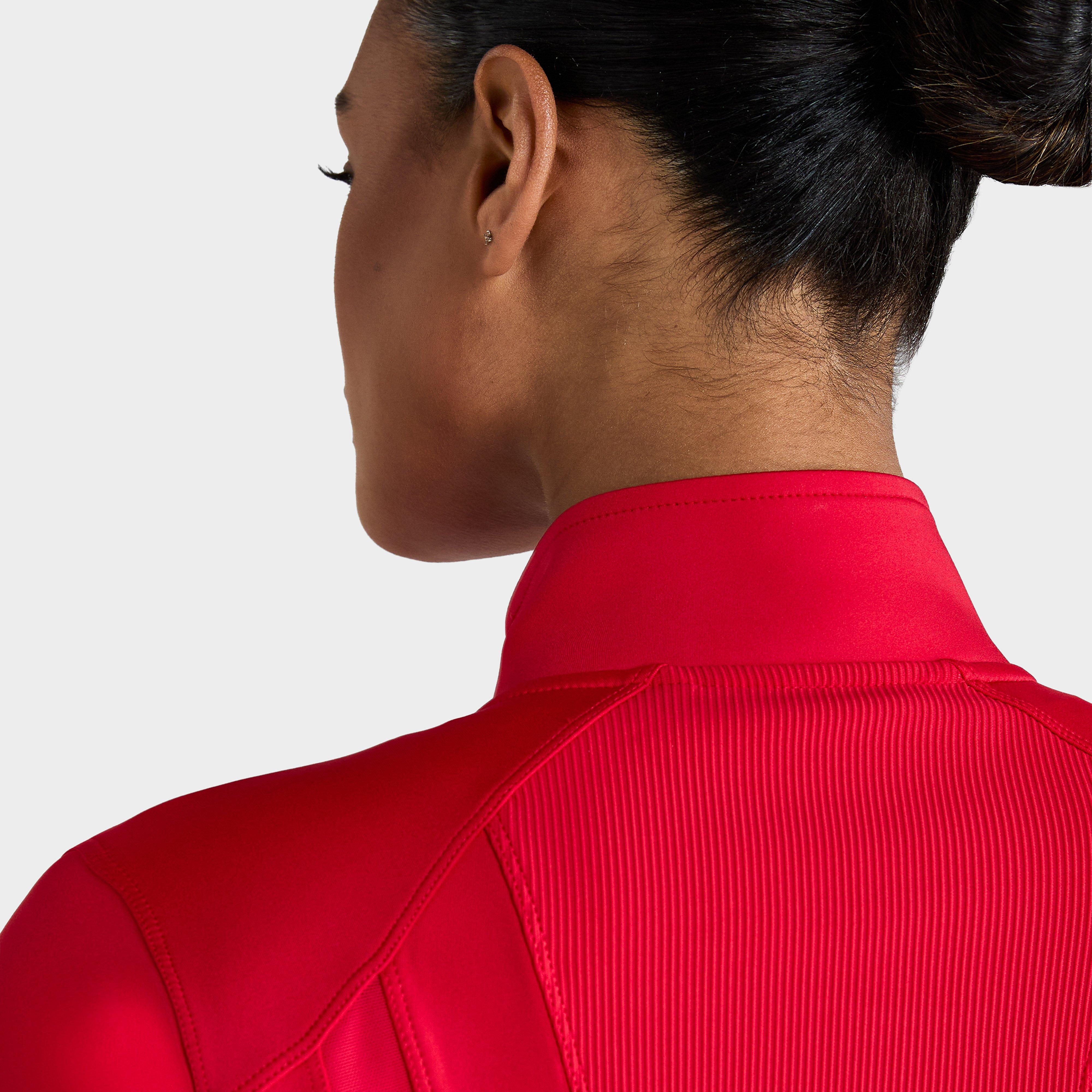 Women’s Core Fitted Jacket Crimson