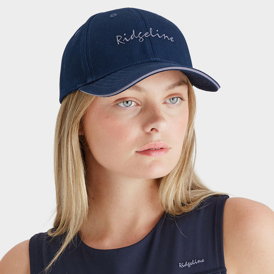 Signature Cap Navy