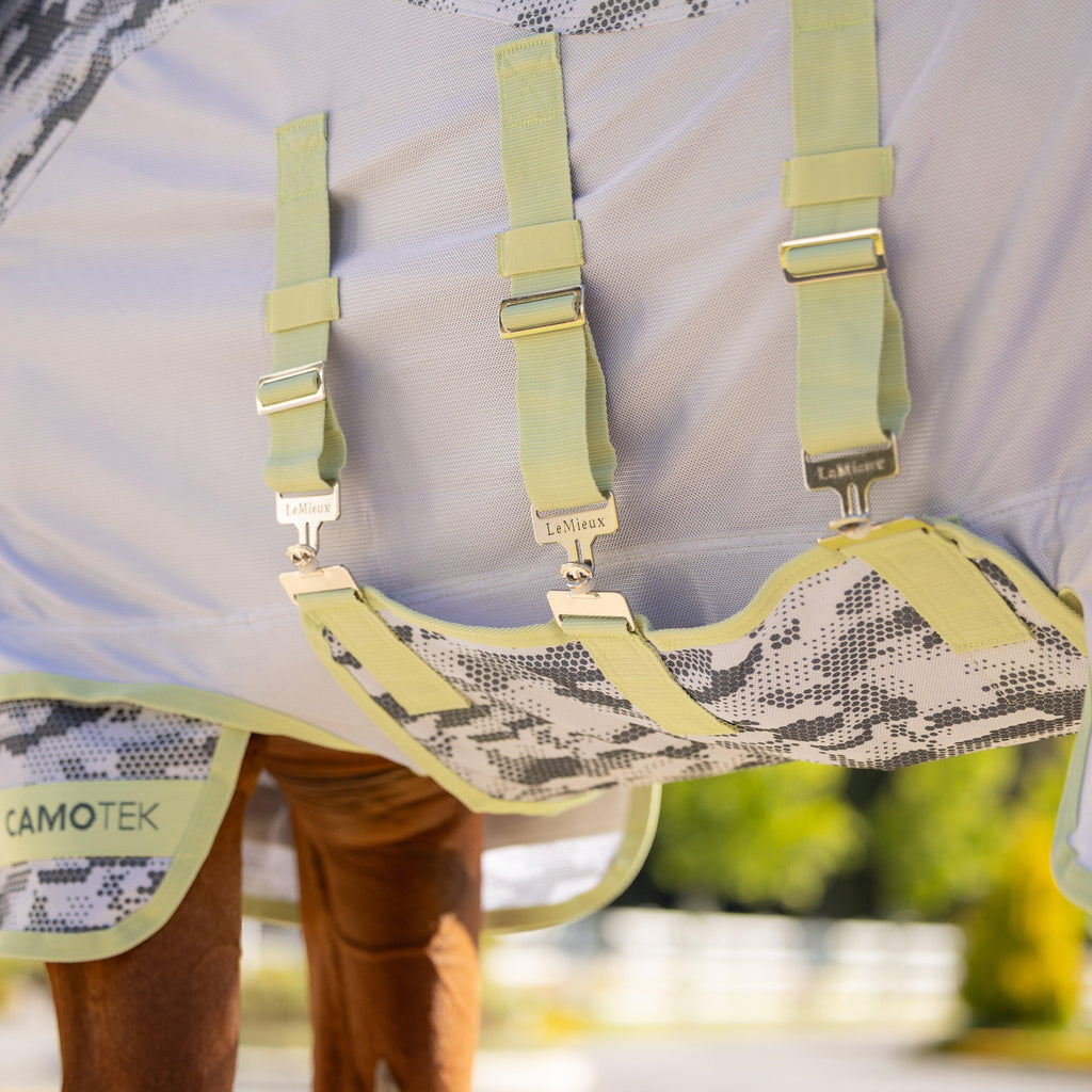 Arika Camo-Tek Fly Rug Macaron