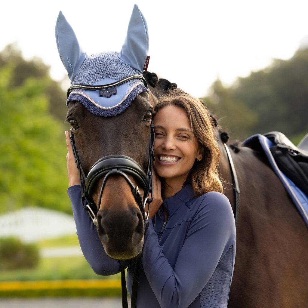 Loire Fly Hood Powder Blue