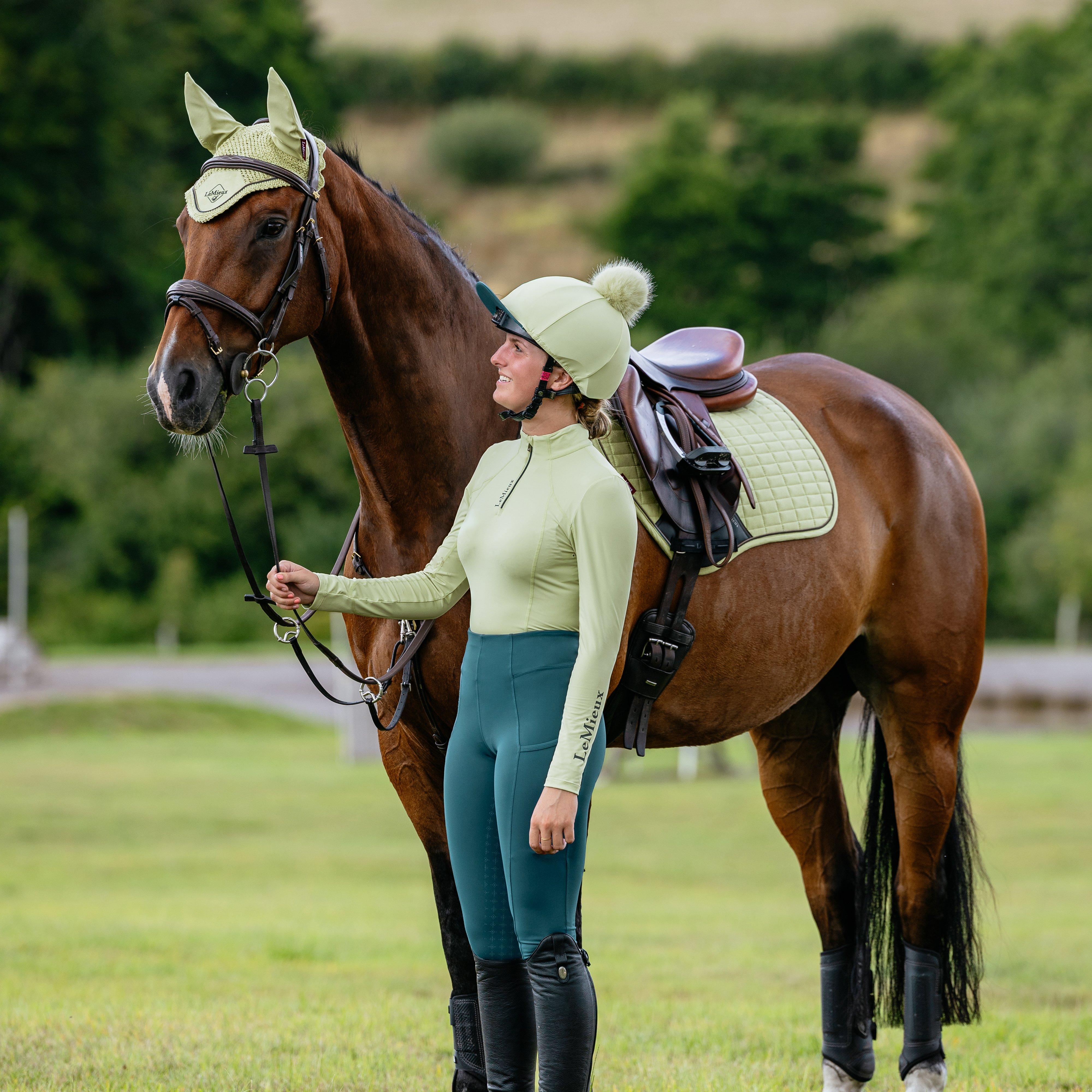Suede Close Contact Saddle Pad Macaron