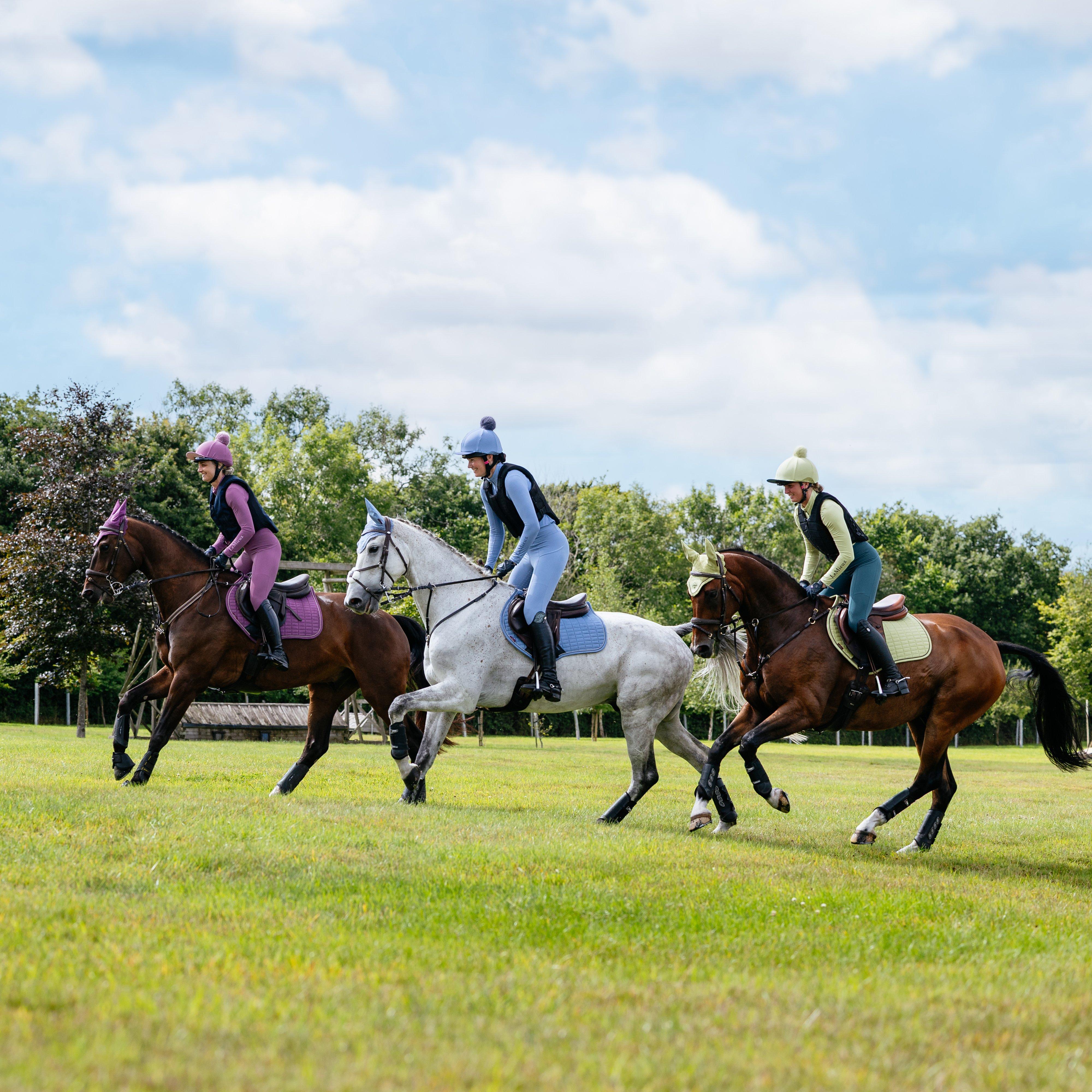 Suede Close Contact Saddle Pad Mallow