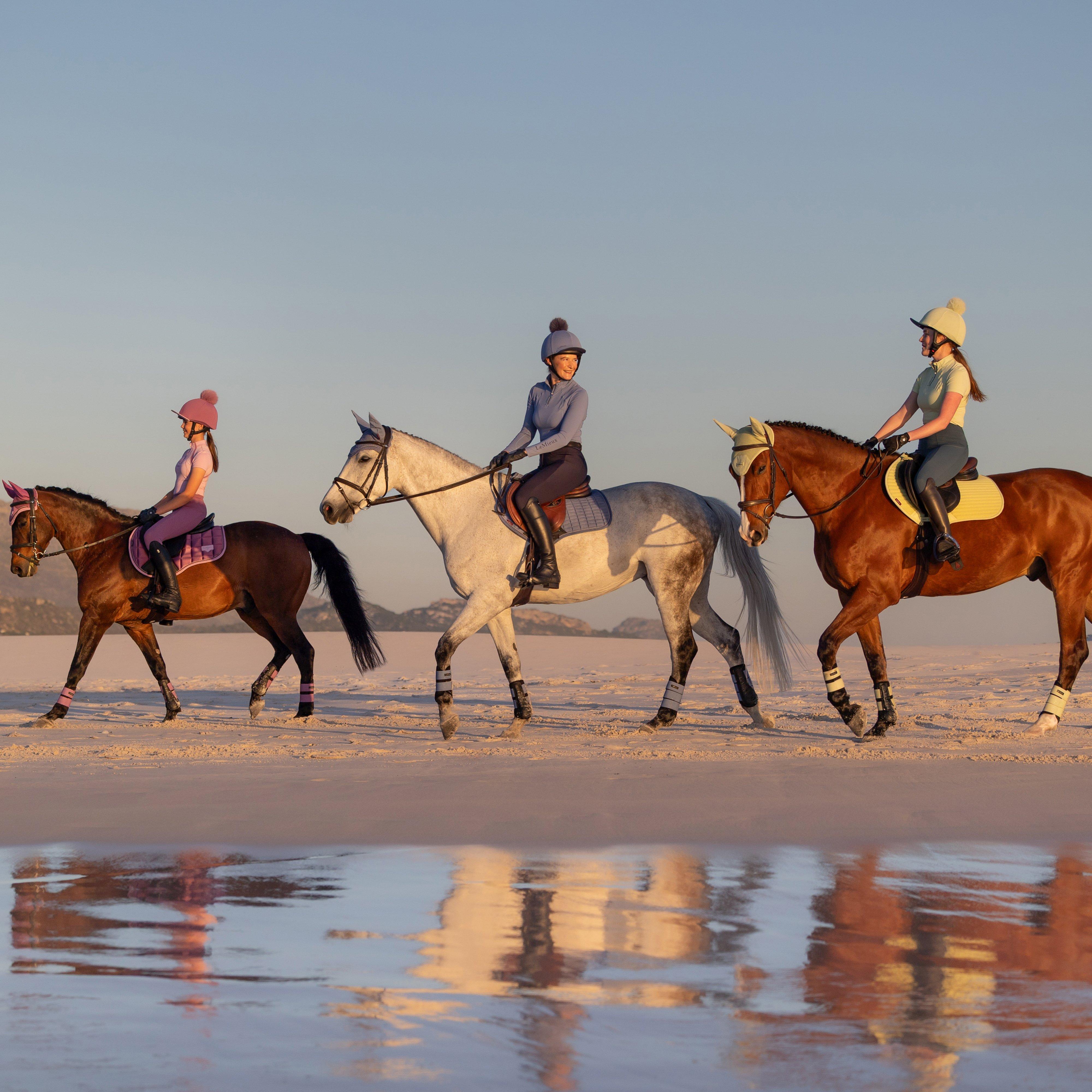 Suede Close Contact Saddle Pad Powder Blue