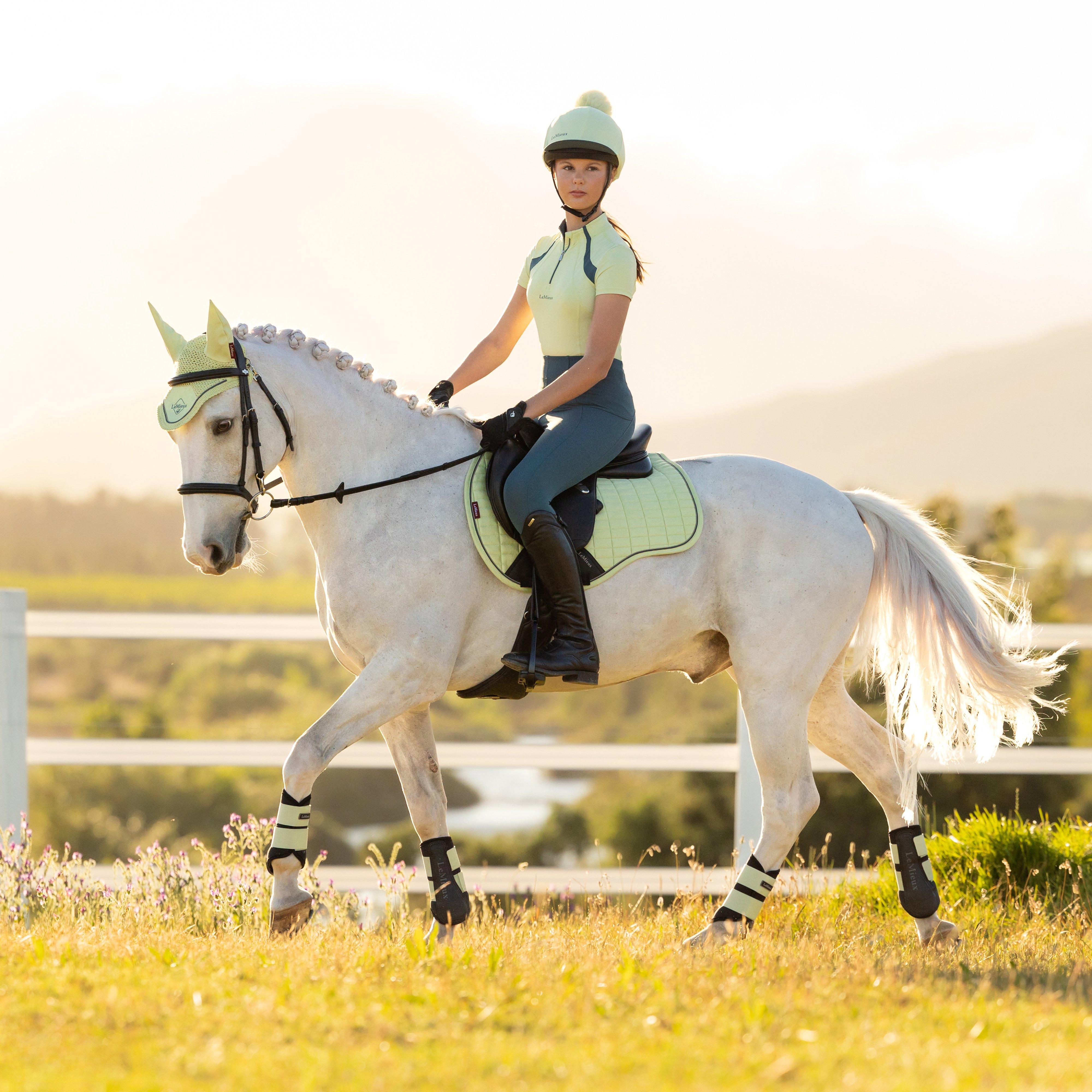 Suede GP Saddle Pad Macaron