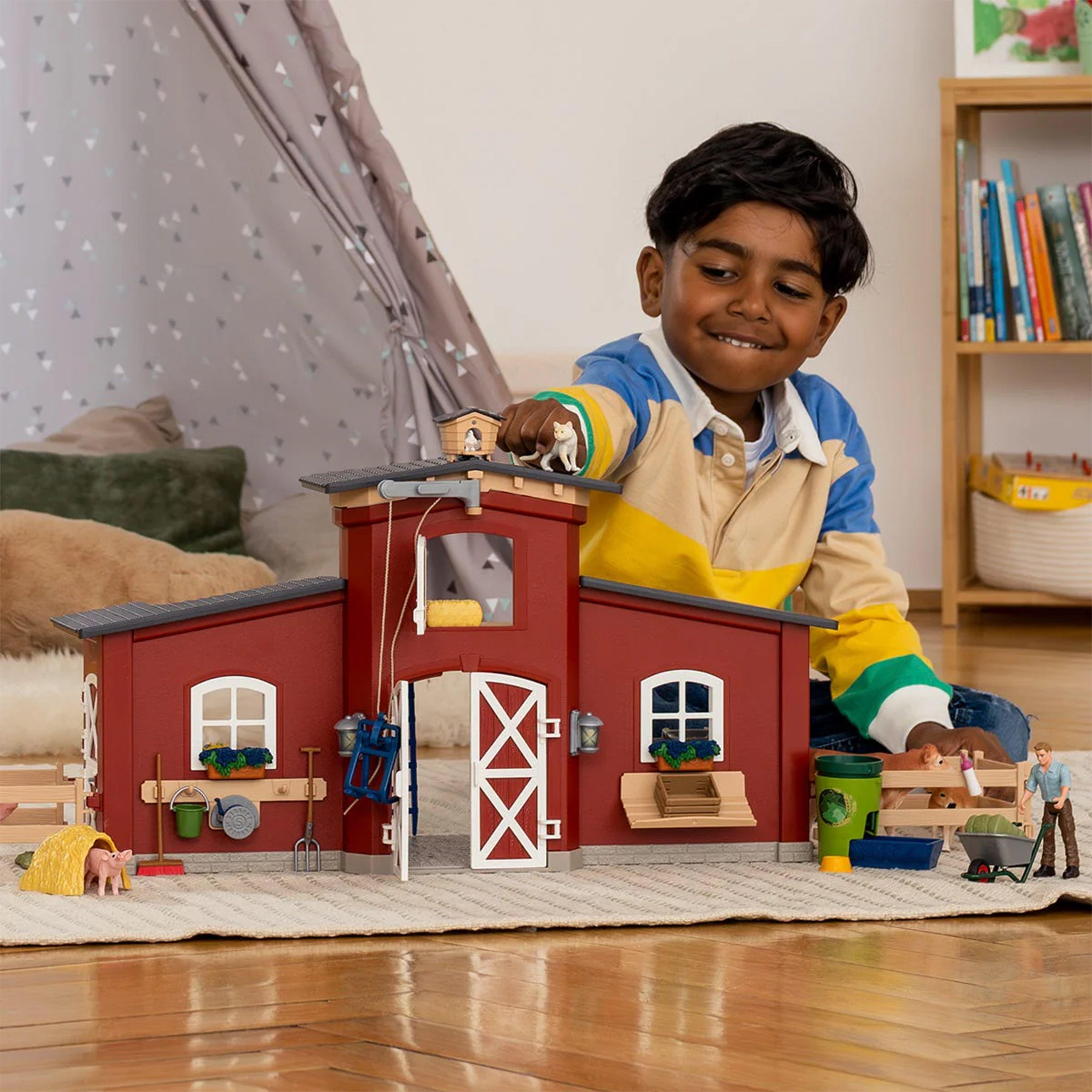 Large Barn with Animals and Accessories