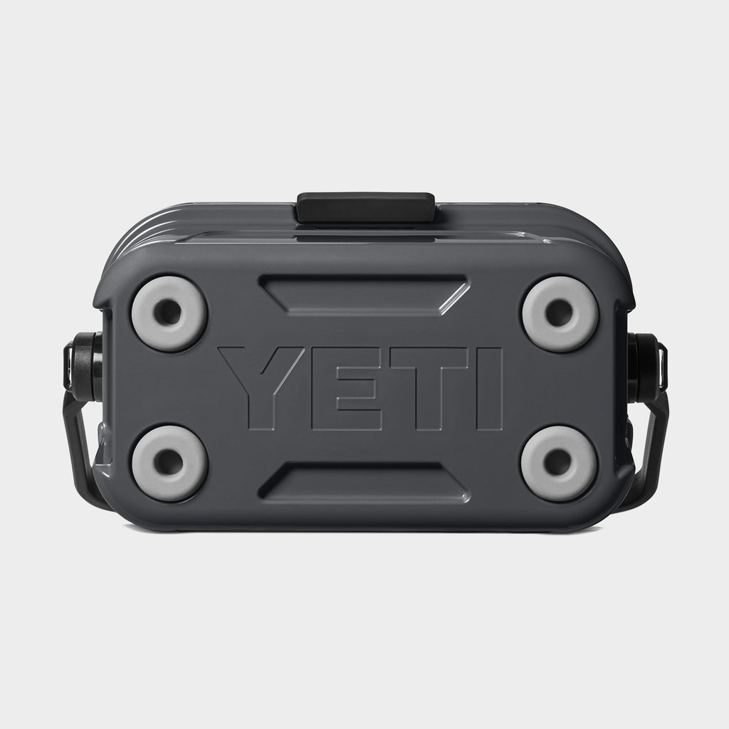 Roadie® 8 Cool Box