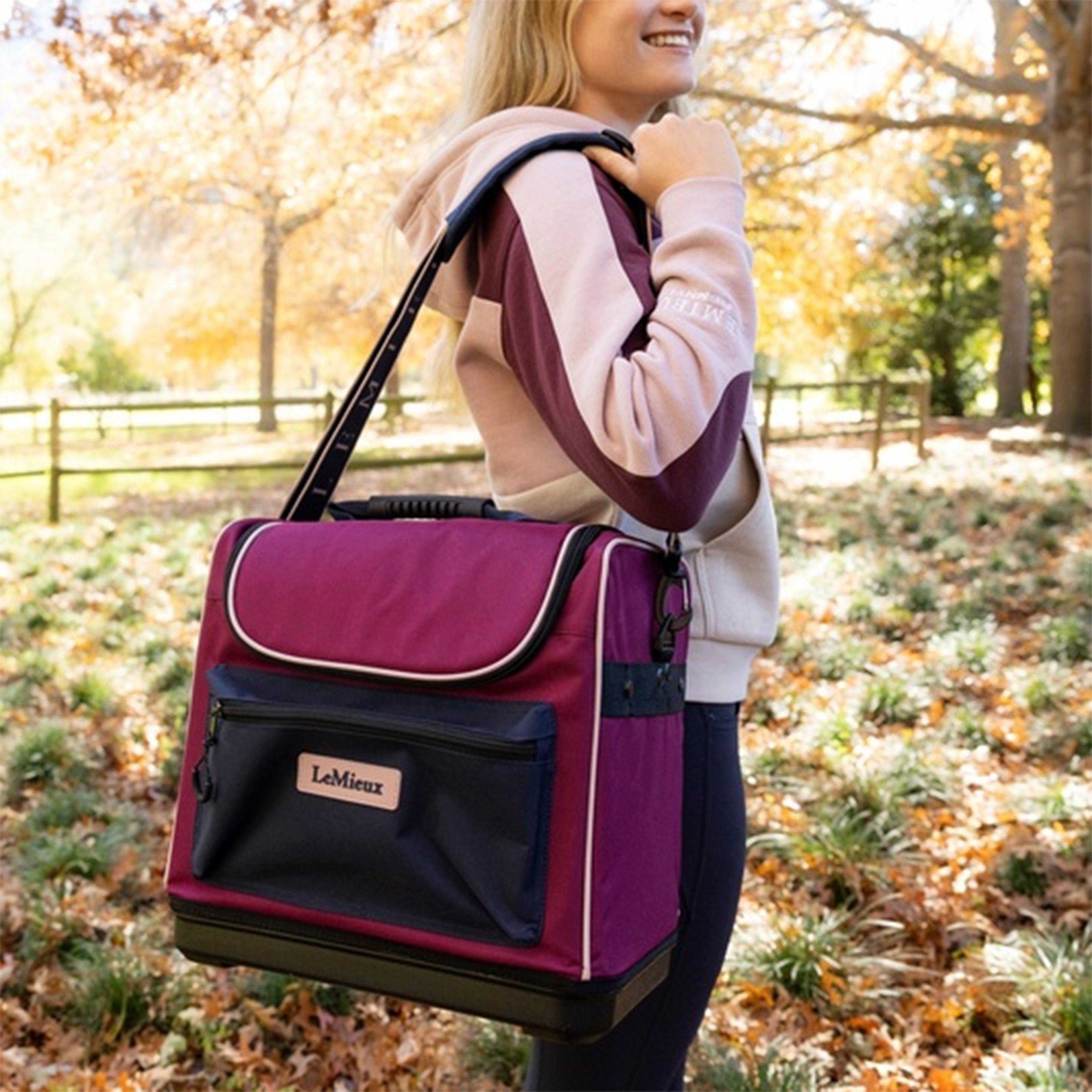 Elite Pro Grooming Bag