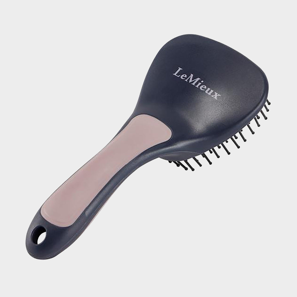 Tail Brush